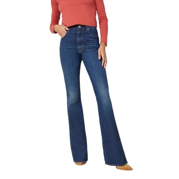 AMO Willa Slim Flare Jeans in Grateful - Picture 1 of 11